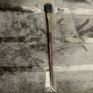 Make up forever professional wavy brush